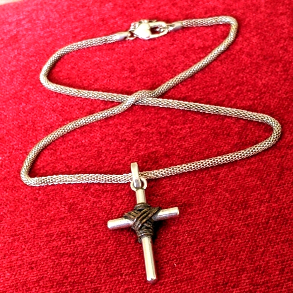 925 SILVER HAND MADE BEAUTIFUL CROSS WITH FASHION CHAIN